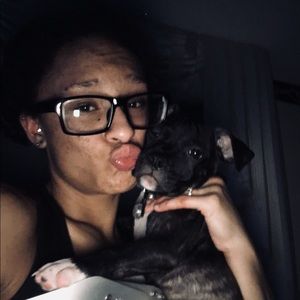 Meet your Posher, Ayana